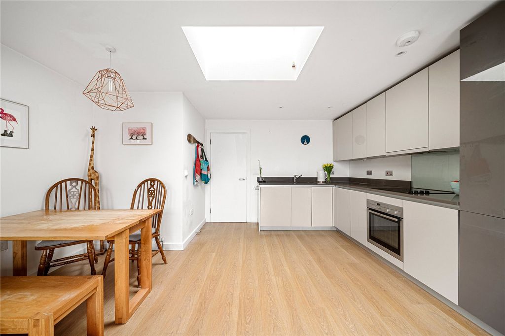 Property photo 2 of 11 Picture No. 02