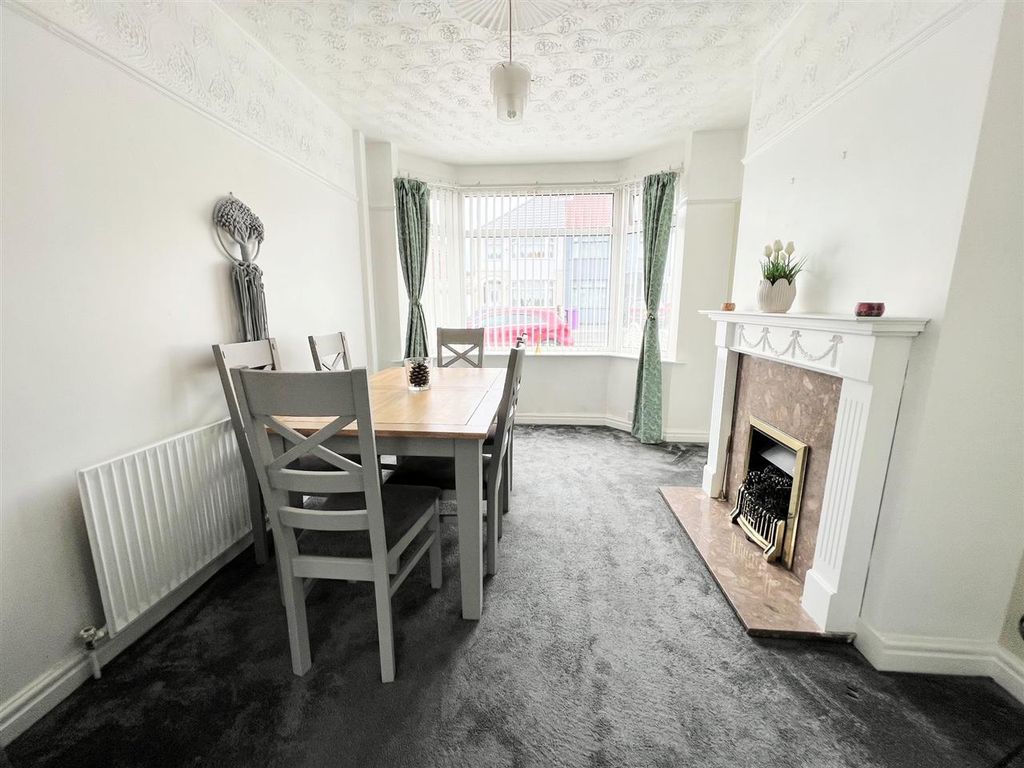 Property photo 2 of 13 Dining Room