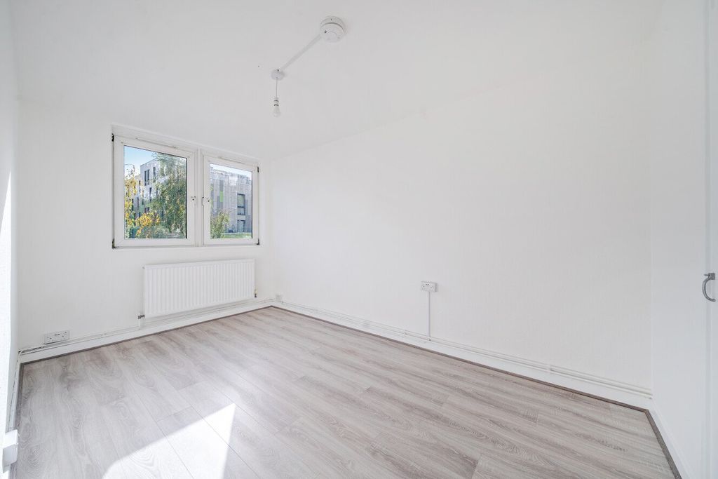 Property photo 3 of 21 Picture No. 22