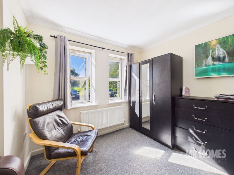 Property photo 3 of 24 Photo 4