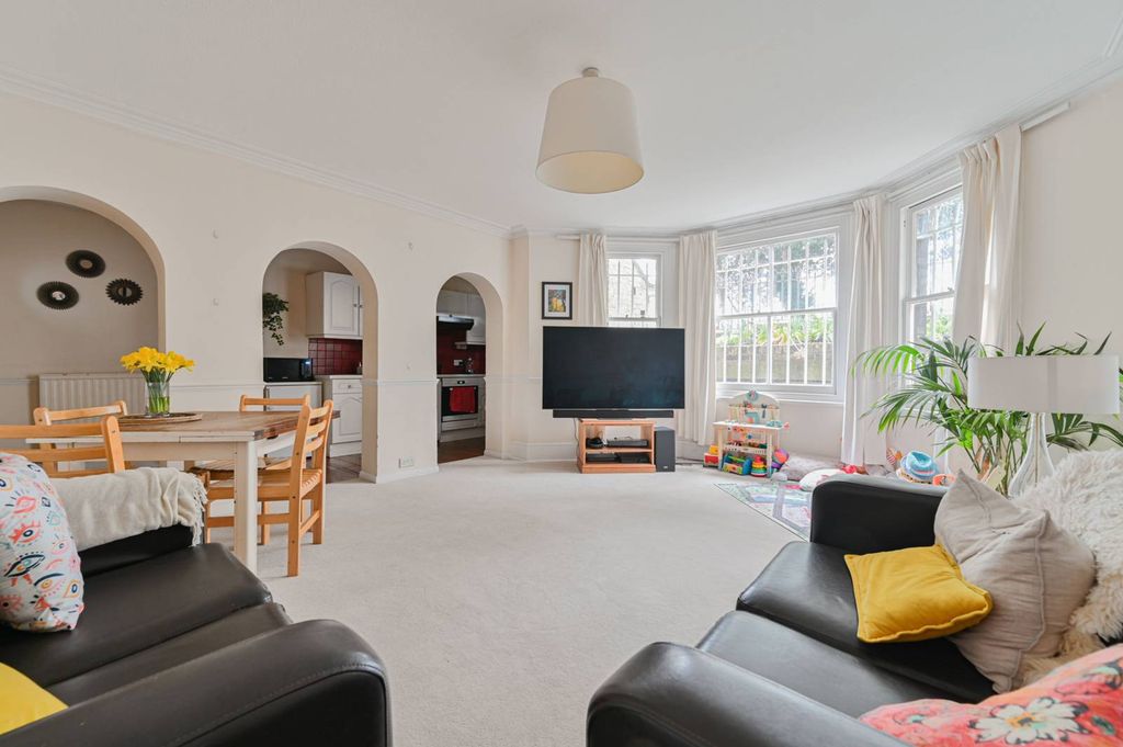 Property photo 2 of 7