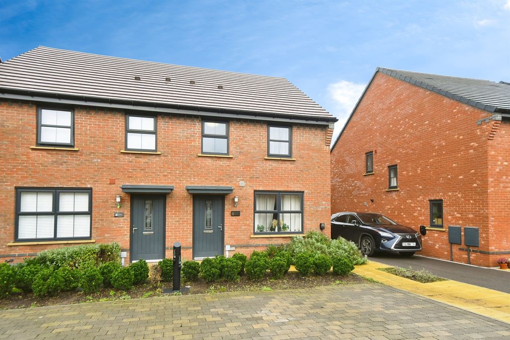 Property photo 1 of 13