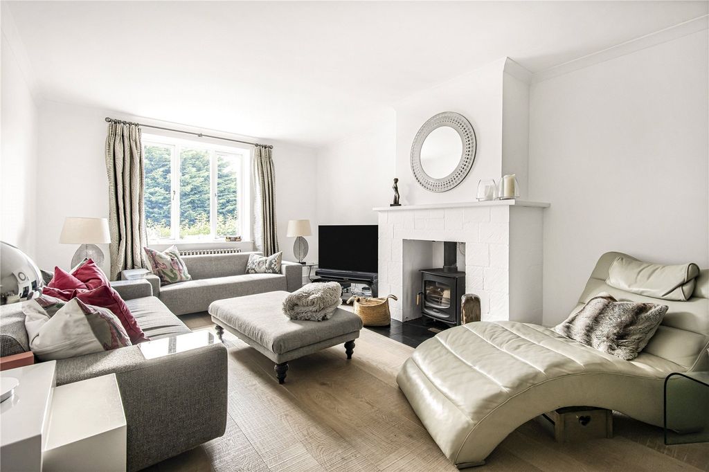 Property photo 3 of 34 Picture No. 28