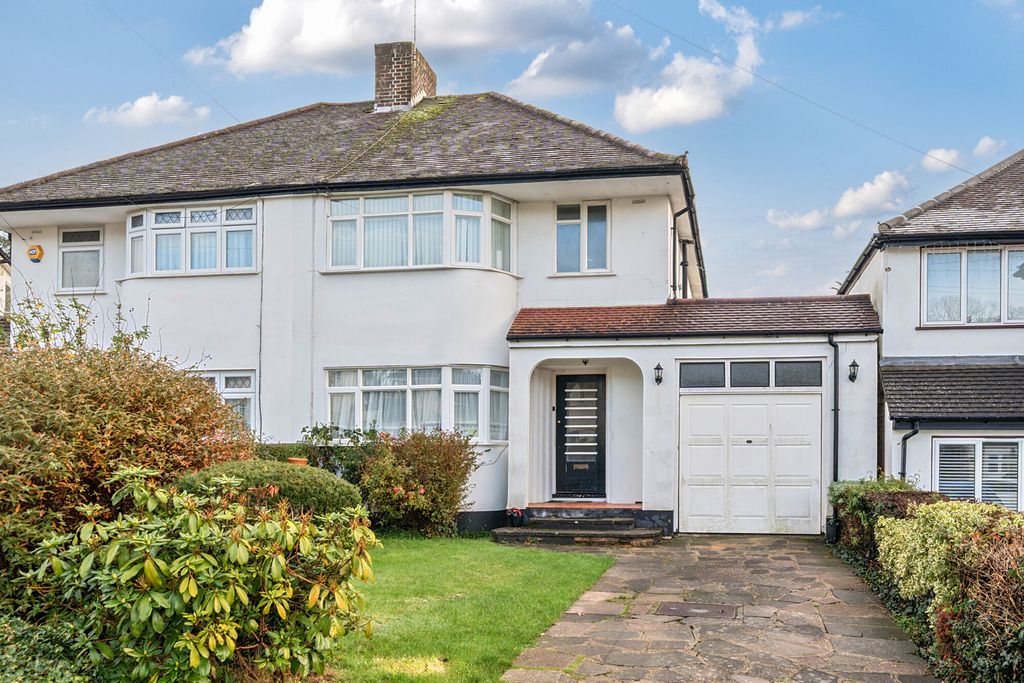 Property photo 1 of 15 1388049-20-6932B2...