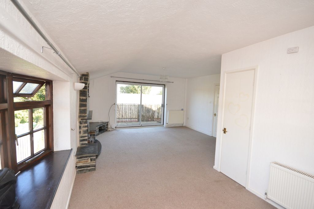 Property photo 3 of 12 Picture No. 17