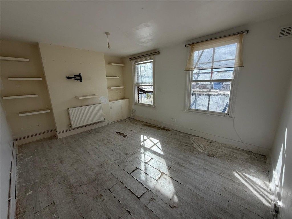 Property photo 2 of 5