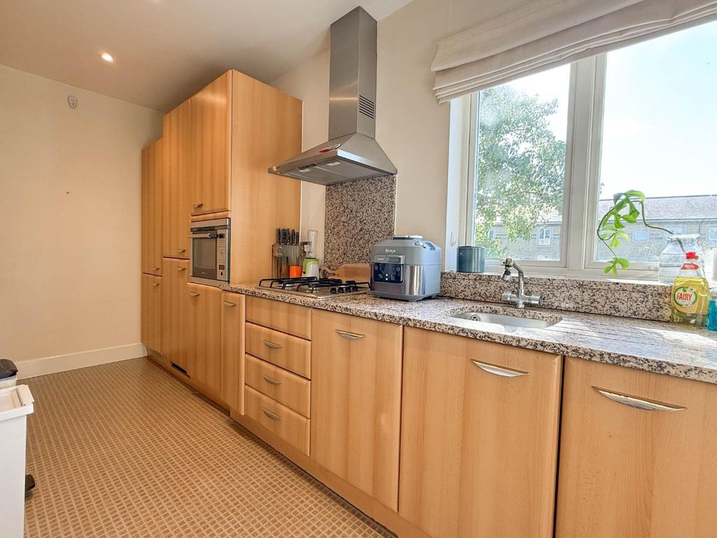 Property photo 3 of 11 20250905_101407610_0.0.Jpg