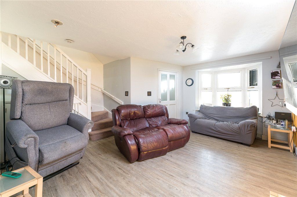 Property photo 3 of 18 Lounge