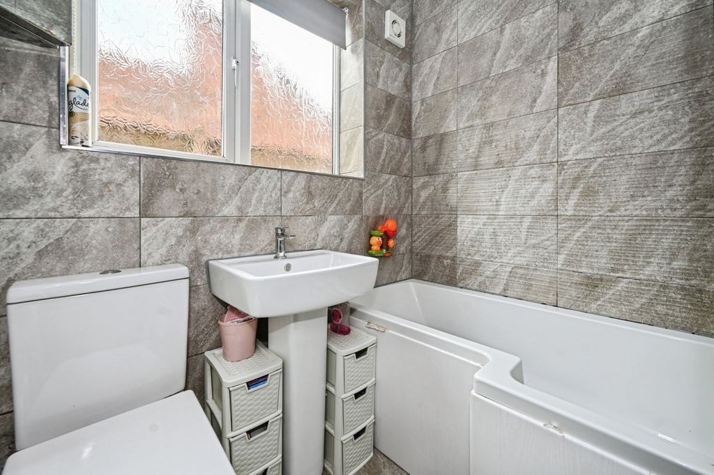 Property photo 3 of 19 Pbox-Img.Jpg