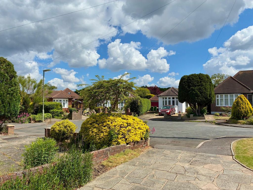 Property photo 2 of 12