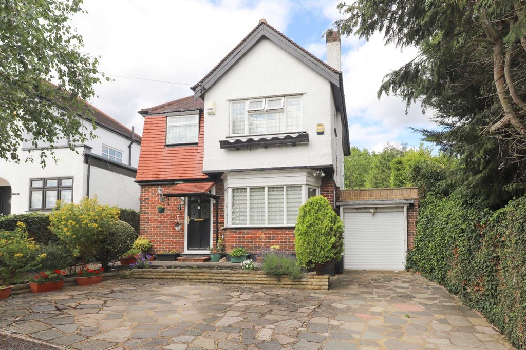 Property photo 1 of 15 4368600