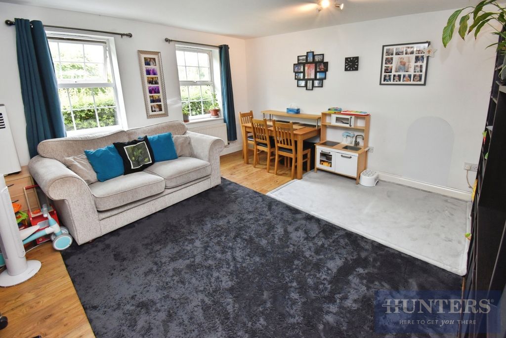 Property photo 2 of 14 Pbox-Img.Jpg