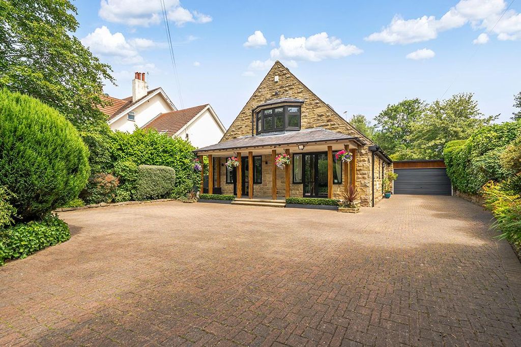 Property photo 1 of 28