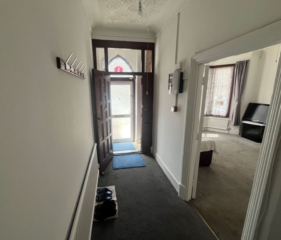 Property photo 3 of 24