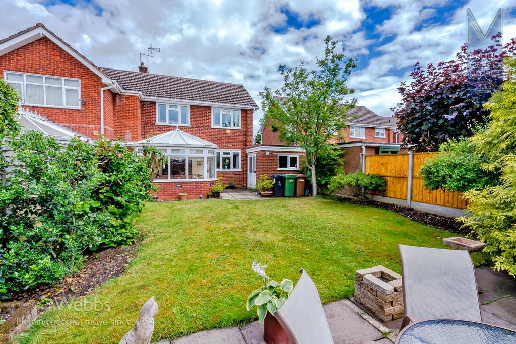 Property photo 2 of 28 © Webbs Estate Agents © (324 Of 28).Jpg