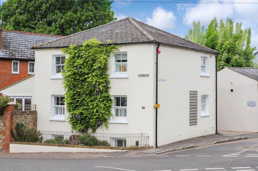 Property photo 1 of 39
