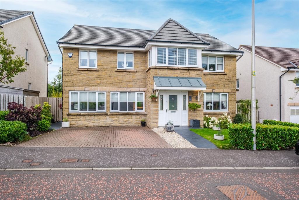 Property photo 1 of 38 Healds Drive-2.Jpg
