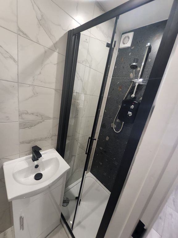 Property photo 3 of 3