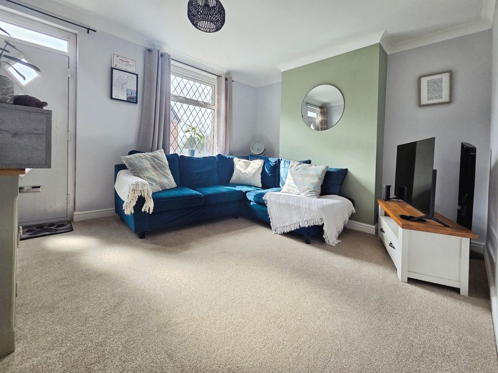 Property photo 2 of 21 B70925d5-1000130342