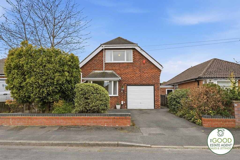 Property photo 2 of 34