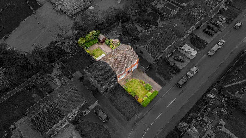 Property photo 2 of 47