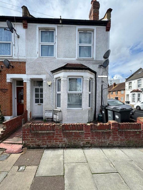 Property photo 1 of 5