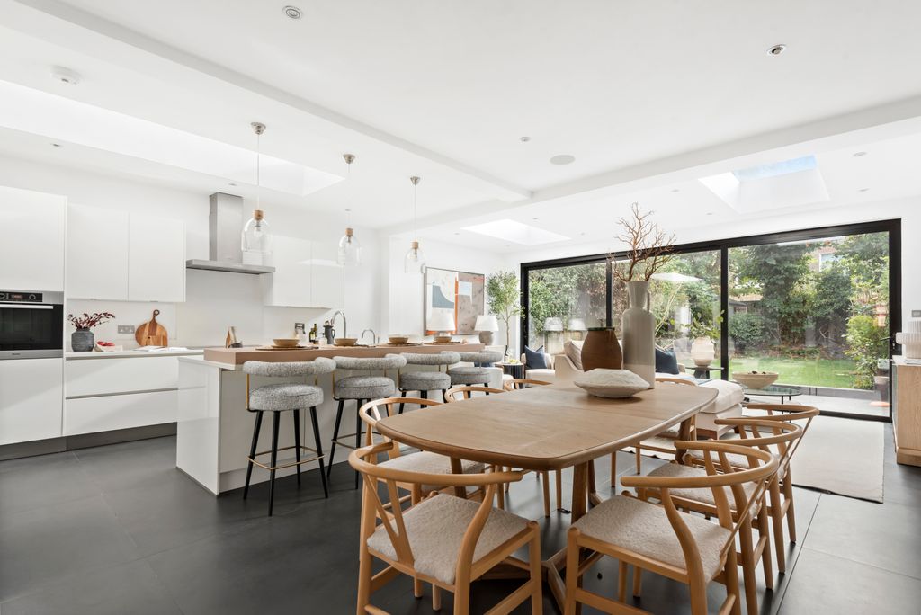 Property photo 1 of 16 Picture No. 40