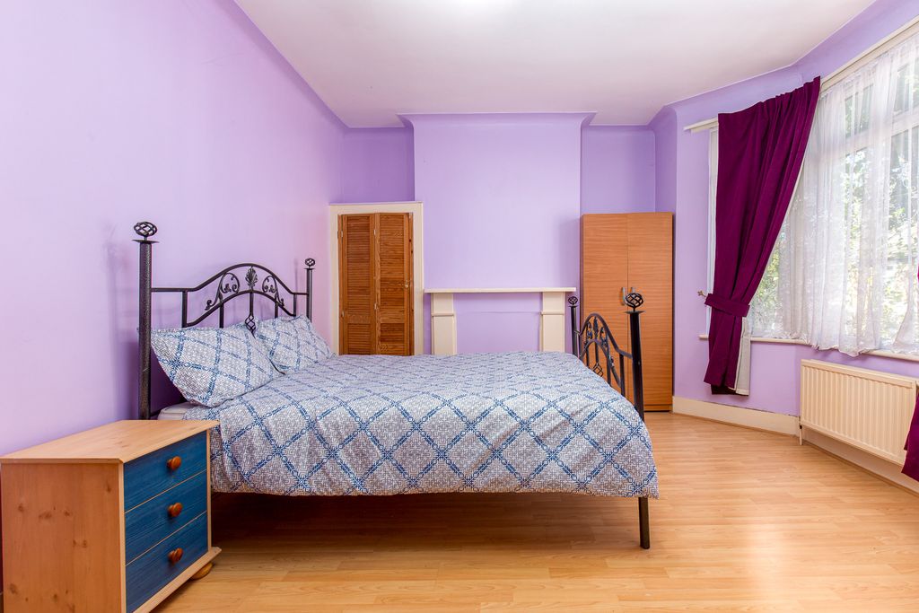 Property photo 3 of 20
