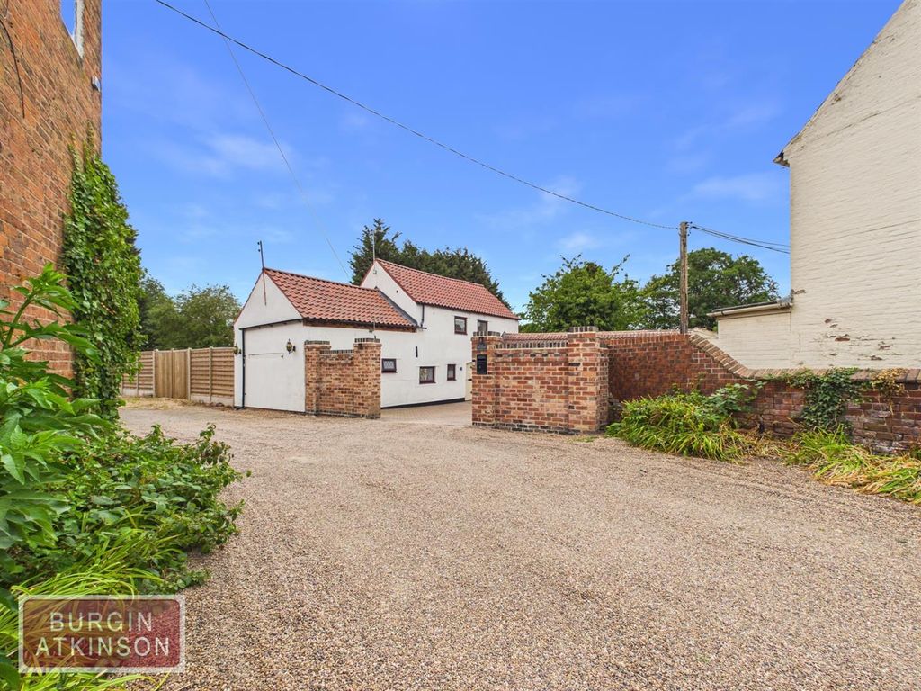 Property photo 1 of 35 Cam01619G0-Pr0227-Still001.Jpg