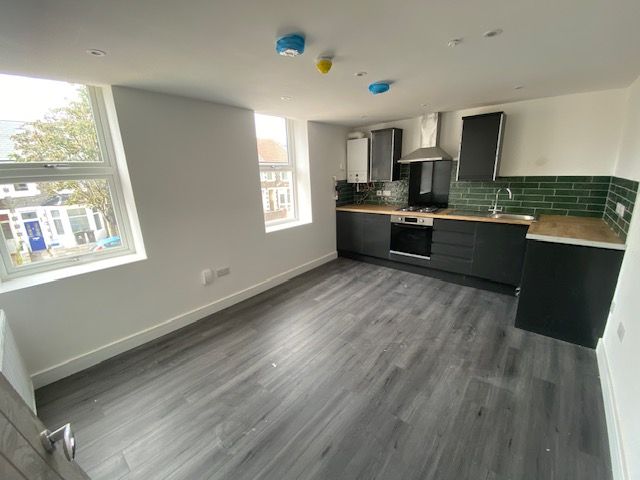 Property photo 2 of 6 Living Room