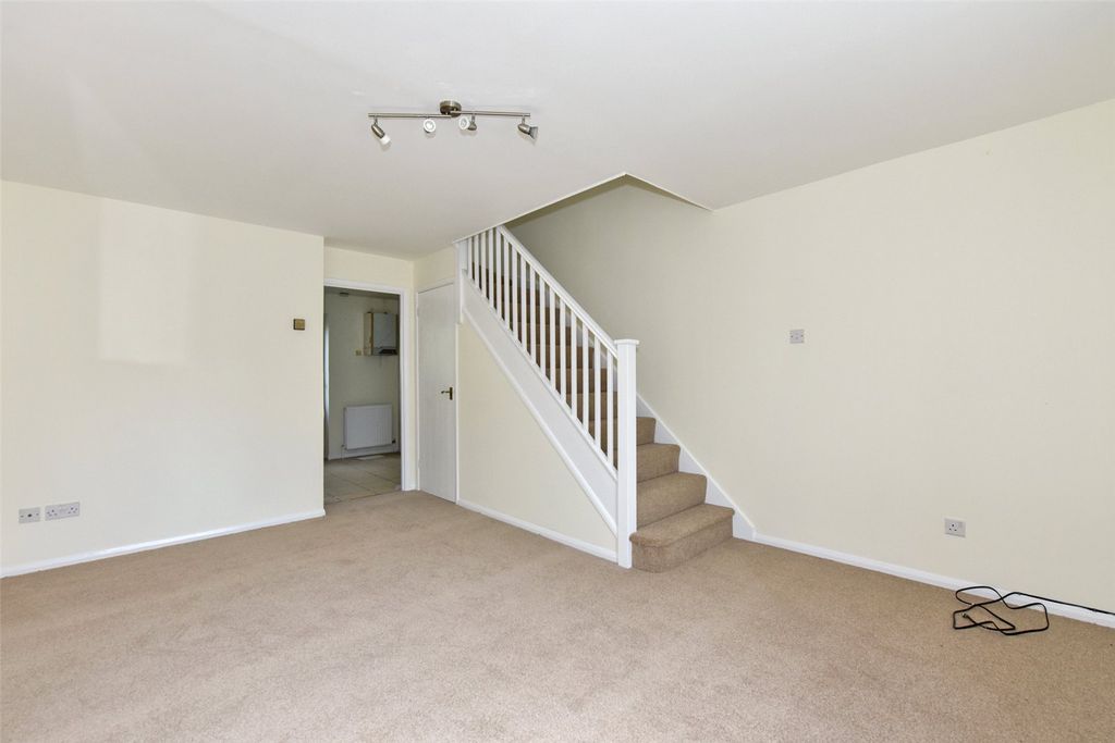 Property photo 3 of 7 Picture No. 17