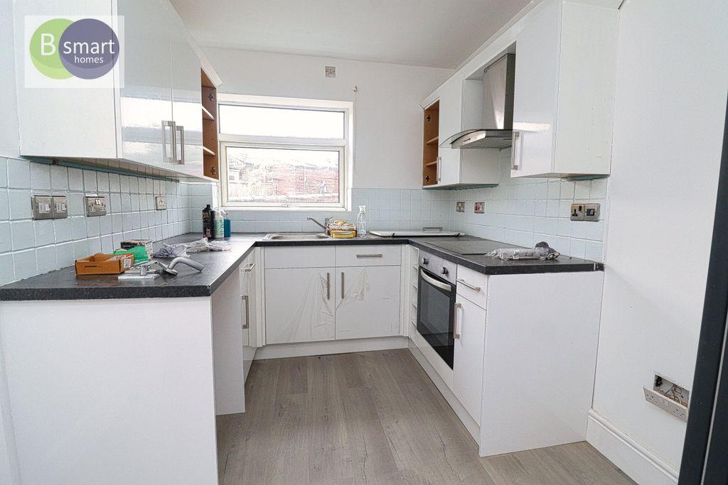 Property photo 2 of 8 Img_1145