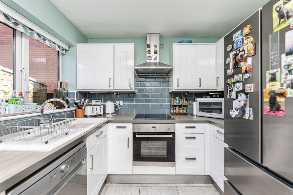 Property photo 2 of 15