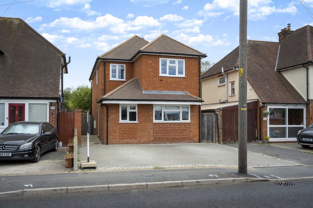 Property photo 1 of 18