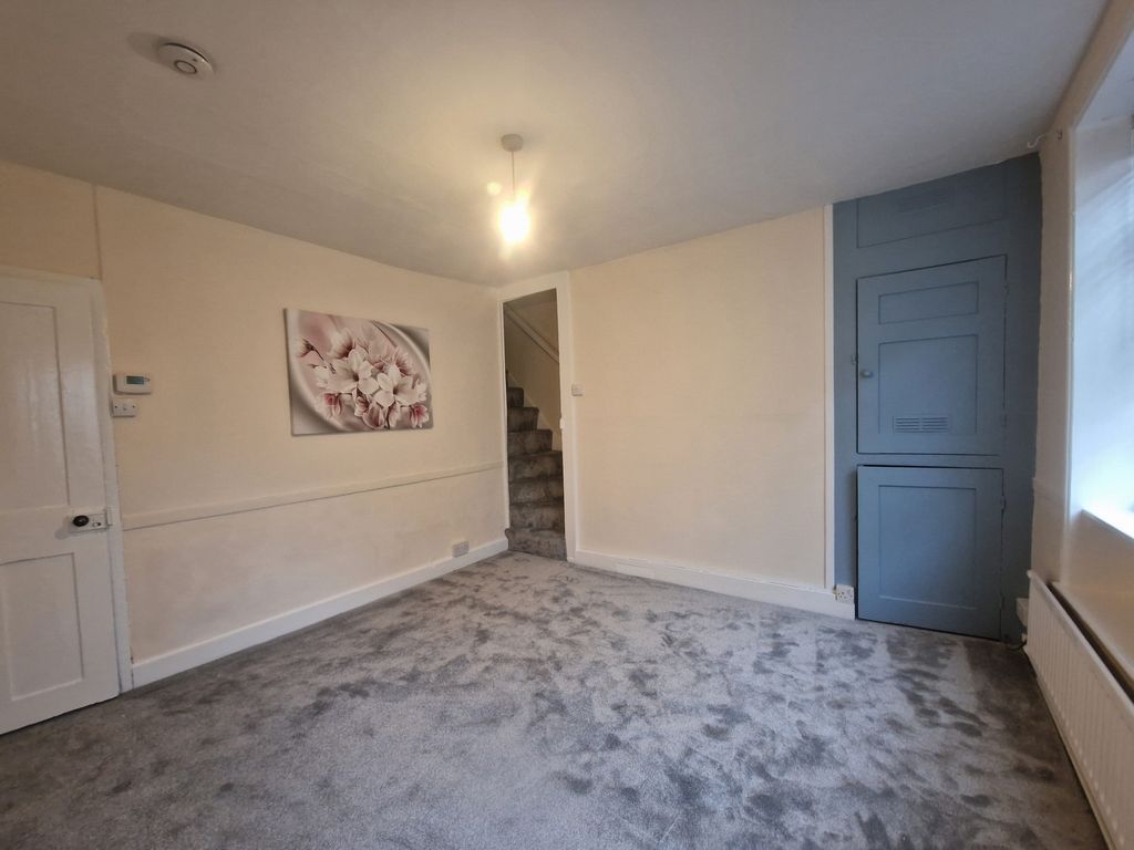 Property photo 2 of 8 Photo 15