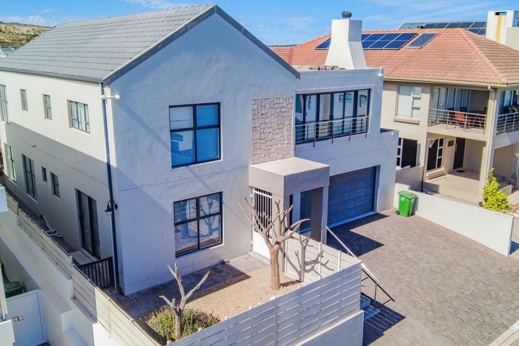 Property photo 2 of 41 La1736437