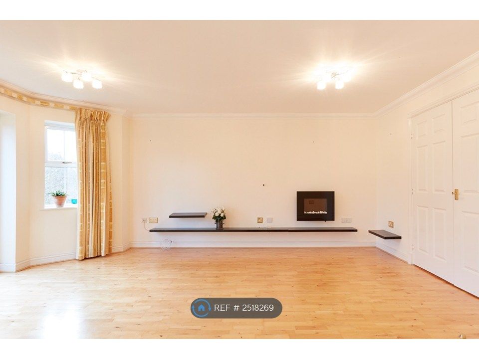 Property photo 1 of 13 Sitting Room