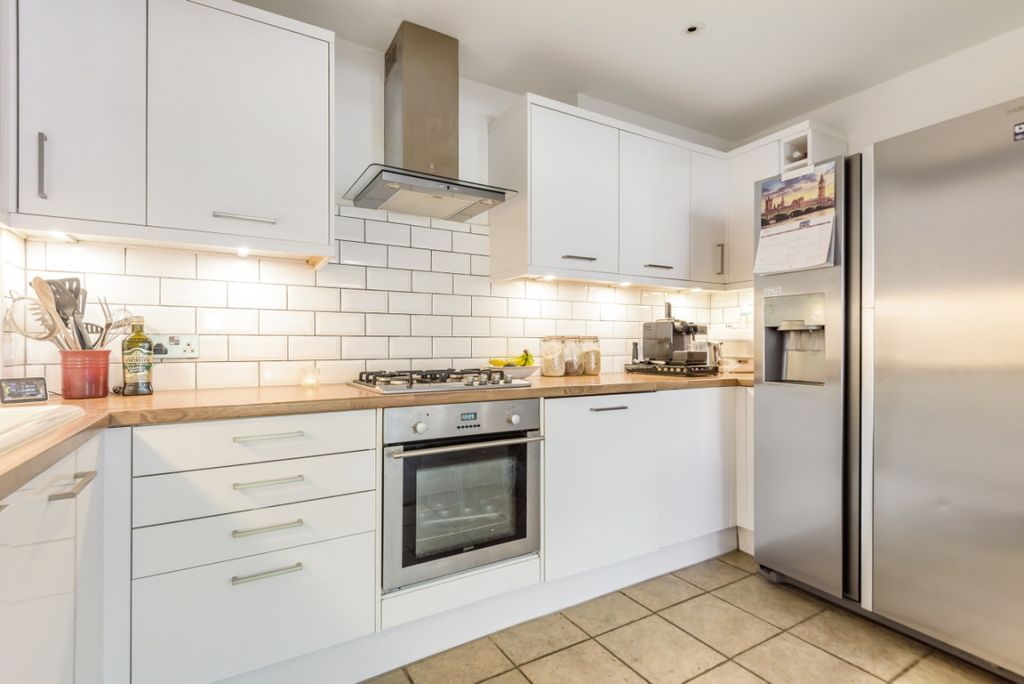 Property photo 2 of 8 856503 (4)