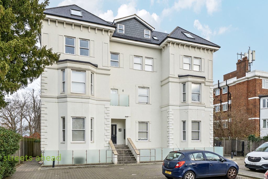 Property photo 3 of 18 73993Cee-5Bb1-466...