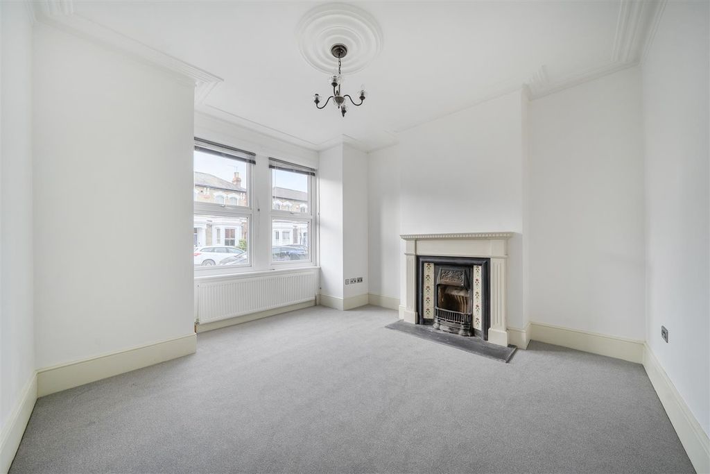 Property photo 3 of 26 1420537-6-699Ca096cc4F5.Jpg