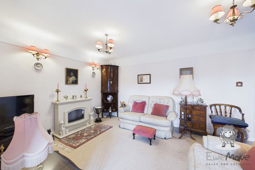 Property photo 2 of 16 13