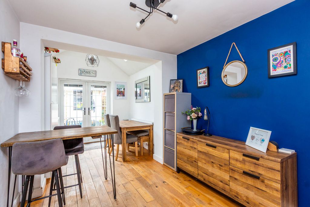 Property photo 2 of 14 Dining Area