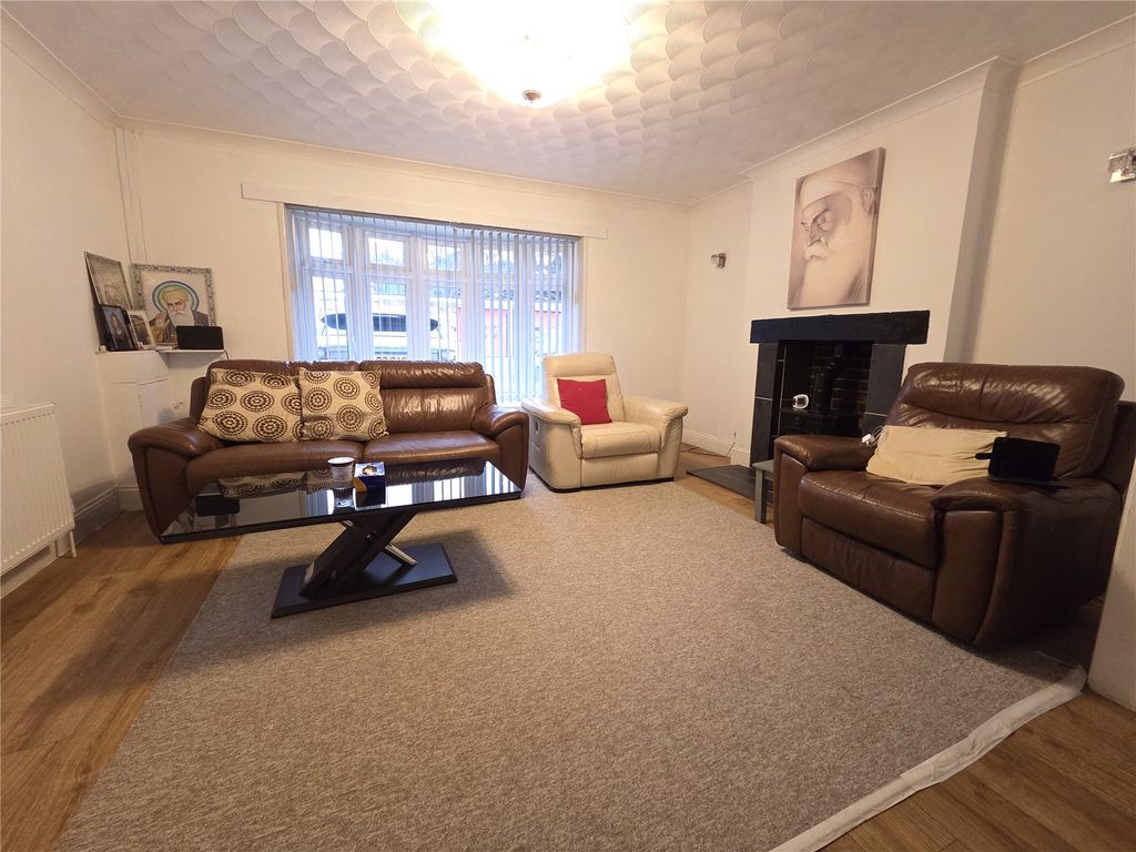 Property photo 2 of 12 Picture No. 05