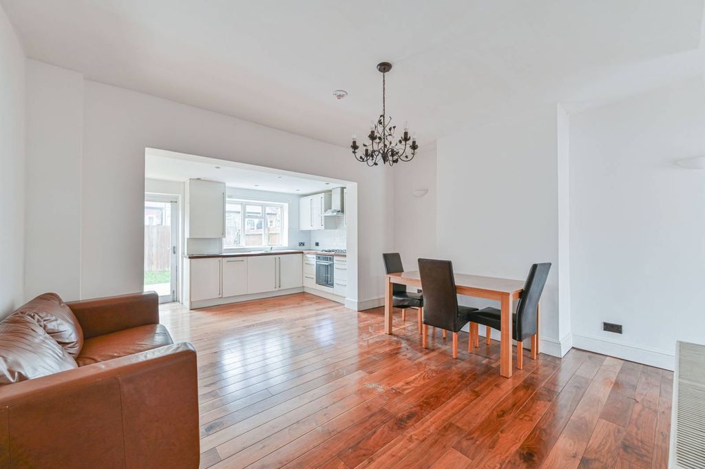 Property photo 2 of 17