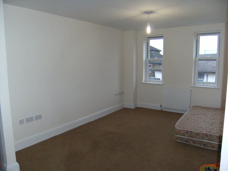 Property photo 3 of 6 Gallery