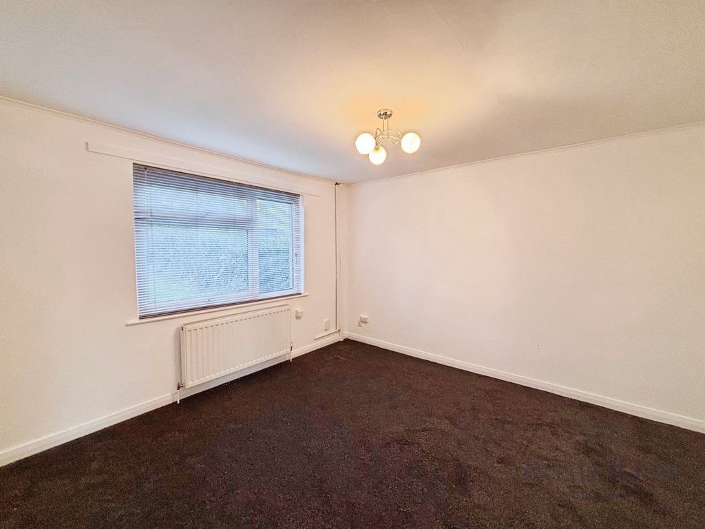 Property photo 2 of 13 Picture No. 05