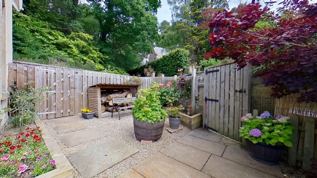 Property photo 3 of 24