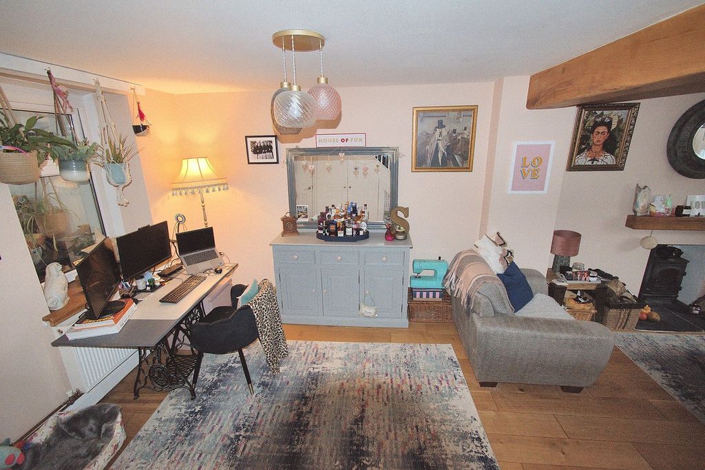 Property photo 3 of 26