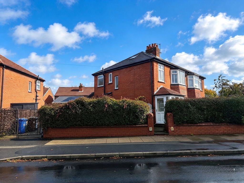 Property photo 1 of 46