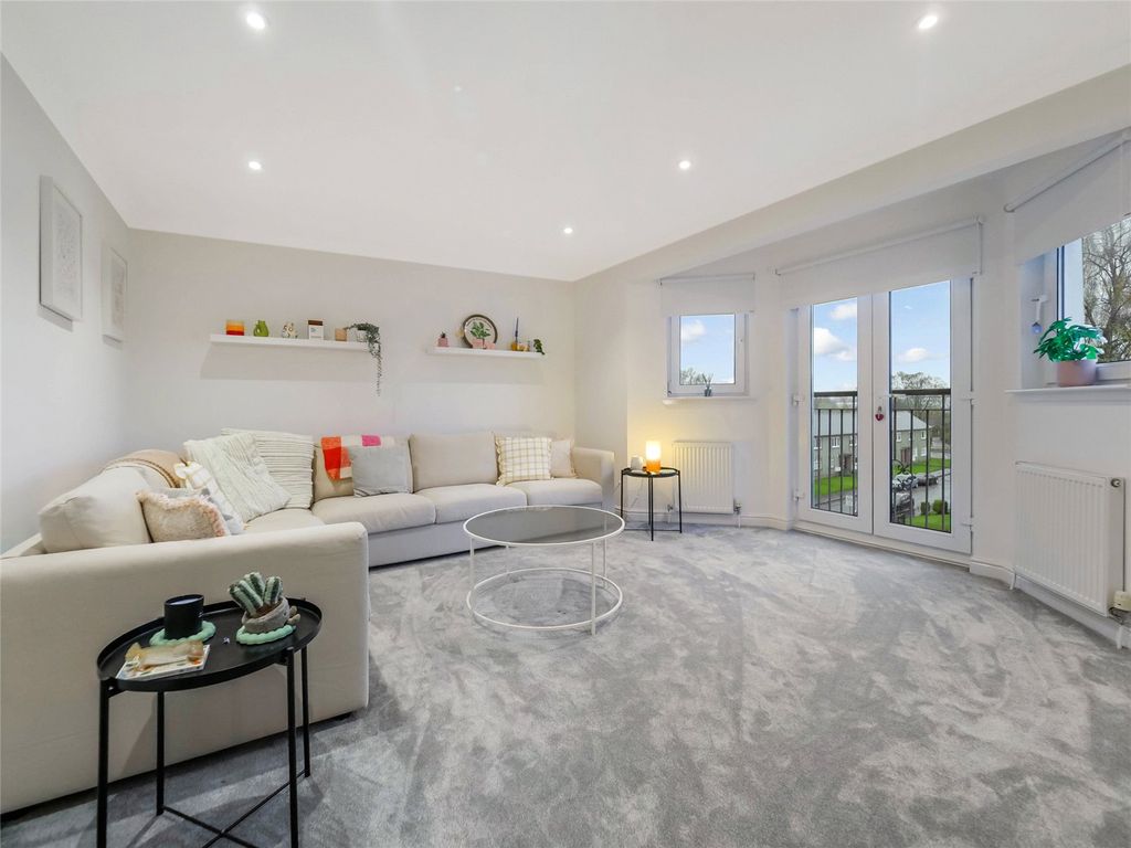 Property photo 2 of 16 Picture No. 04